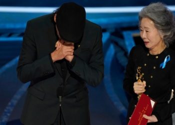 [94회 아카데미]윤여정이 보여준 배우의 품격, 그리고 윌 스미스