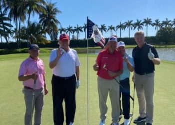 “나 홀인원 했다!”