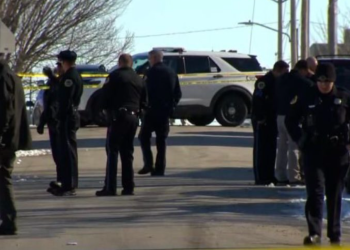 아이오와 학교총격사건, 10대 6명이 공모했다.