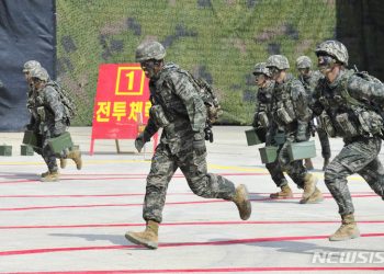 (2보)폴란드서 귀국거부 해병대 탈영병, 행방 묘연