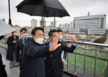 尹당선인 “靑 집무실, 용산 국방부 청사로 이전”공식 발표