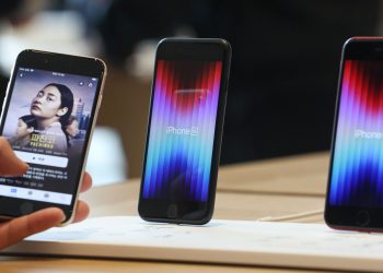 애플, ‘우크라 불확실성 속’ 아이폰SE 생산 20% 줄여