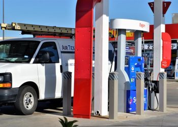 “매일매일 개스 넣는 게 아끼는 방법”