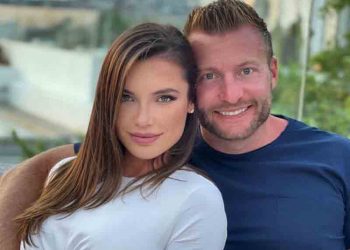 잠 못드는 LA램스 맥베이 “약혼자가족 우크라이나에”