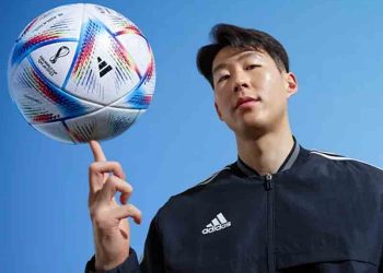카타르월드컵 공인구 ‘알 릴라’ 공개…손흥민, 모델로 등장