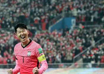 손흥민, 이란 상대로 2경기 연속골…박지성 이후 처음