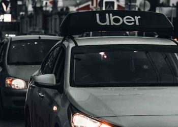 우버도 요금 인상…16일부터 유류할증료 부과