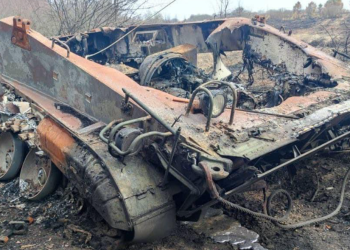 “러시아군 퇴각, 철수 중”…우크라, 경계 유지