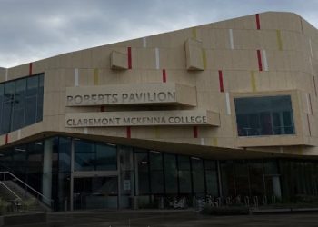 1만 달러 장학금 준다 더니 “앗! 실수”…학생 100여명 허탈