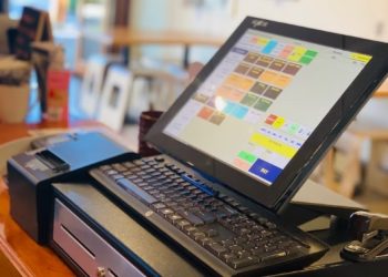 [김해원 칼럼 (25)] 온라인 전자 타임카드와 페이스텁의 문제점