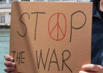 수업 중 ‘전쟁반대’  러시아 교사, 학생들이 신고