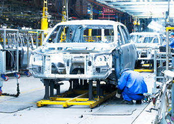 “중국때문에” 세계 자동차 시장 혼란…생산·판매 감소