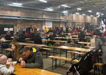 미국, “우크라 난민 10만명 수용”…인도적 입국절차 준비