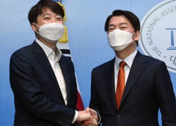 국힘·국당 결국 합당 선언…”지방선거 경선, 100% 여론조사”