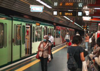 LA, 대중교통 마스크 다시 의무화…혼란 가중