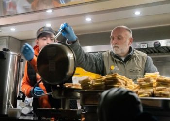 미 유명셰프, 우크라서 목숨 걸고 “1200만끼 제공”