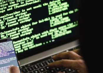 우크라의 숨은 지원군 30만 ‘IT 군대’