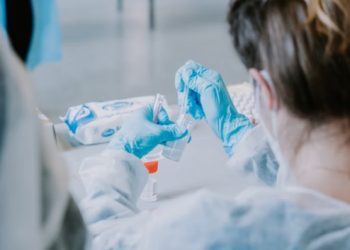 “코로나테스트 상습조작..양성, 음성둔갑”..LA검사업체 2천만달러 배상