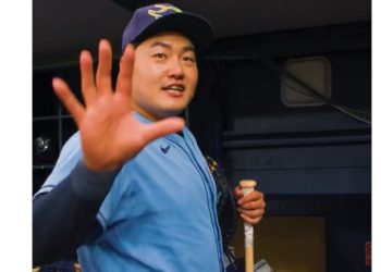 최지만 통쾌한 2타점 2루타, 탬파베이 역전승