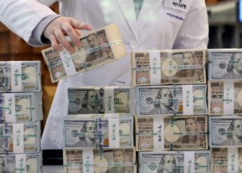 엔화 날개 없는 추락…엔화 20년만 최저치