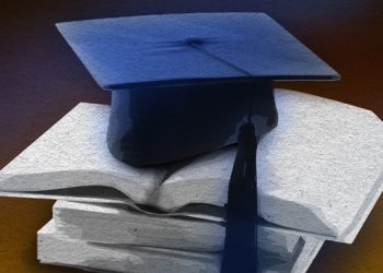 ‘교수 부모찬스’ 논문 4년간 96건 적발…조국 딸 등 5명만 입학취소