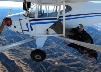 LA경비행기 고의추락 의혹 사실확인…유명 유튜버,  조회수때문에