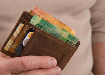 택시 놓고 내린 지갑, 7년 만에 나타나”아무도 손 안대”