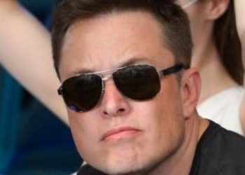 괴짜 수퍼리치 취미활동 그 이상…”권력 집중 위험”