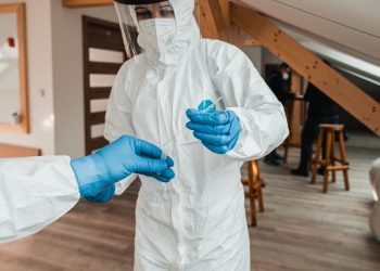 델타크론 이어 XE 변이..팬데믹 반복되나?