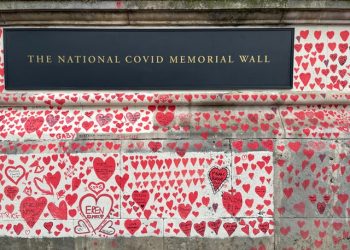 미 코로나 사망 100만명, 확진 8273만명