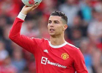 호날두 쌍둥이 아들 숨져…딸만 생존