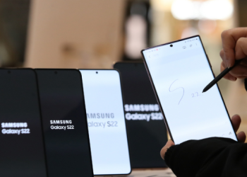 삼성, 미국 시장서 애플과 격차 좁혀…8년 만 최고 점유율