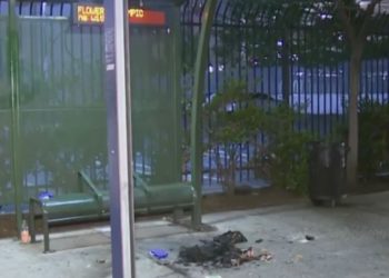 여성 노숙자, 남성 몸에 불 질러.. 행인 상대 묻지마 방화 “충격”