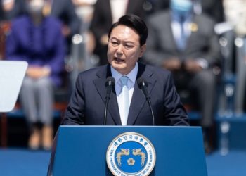 윤석열 대통령 취임 “반지성주의로 민주주의 위기…국민이 주인인 나라 재건”