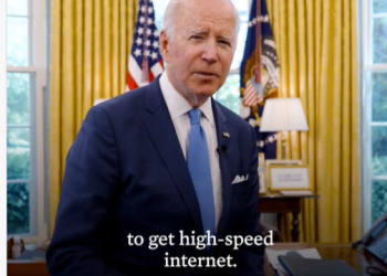 인터넷 보조금 월 30달러 지급..랩탑, 태블릿, PC 구입 100달러 지원