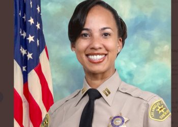 셰리프국 서열 4위, 비야누에바 국장에 반기 파장