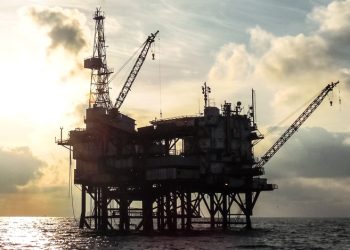 국제유가, 우크라 가스관 가동 중단 소식에 6% 급등