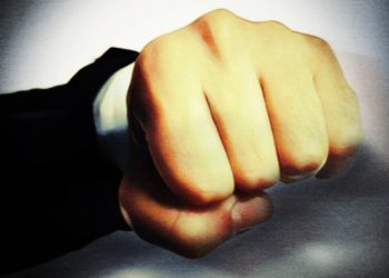 [이런 일도] 뺨 1대 쳤는데 사망..가해자 2년형