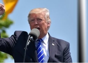 “우크라이나 지원 반대” 반우크라 공화 의원 확산…트럼프 영향력