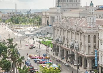 미, 쿠바 문호 활짝 연다…쿠바 항공편 확대, 송금제한 해제