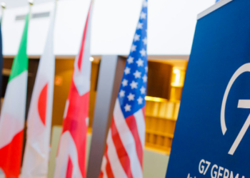 “러시아 석유 없인 안돼” G7, 러 석유 금수조치 포기..관세 부과키로