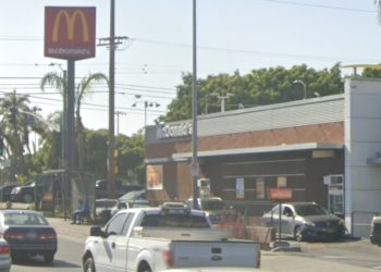 “도대체 무슨 일” 여성 2인조 윌체어 노인에 총격