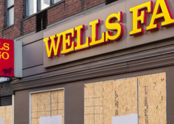 “웰스파고 은행 채용면접, 짜고 친 고스톱” 폭로