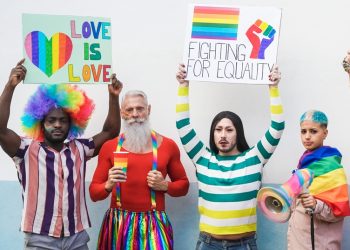 영국 청년 12명 중 1명 “나는 동성·양성애자”…4년만에 2배 증가