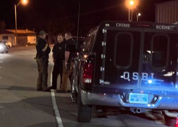 오클라호마 축제서 총격 사건..8명 사상