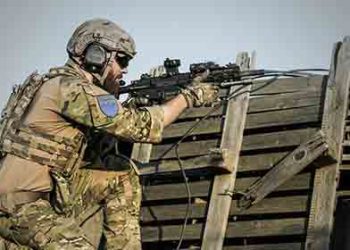 이라크 미군 공군기지 로켓포 공격받아