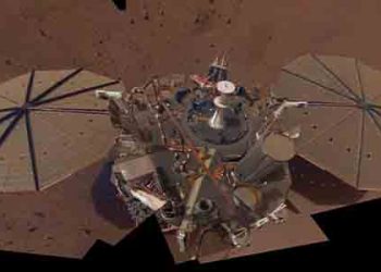 화성에 무슨 일?…’역대 최대’  규모 5 지진 감지