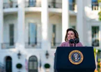 연방하원, 400억 달러 규모 우크라 지원안 통과