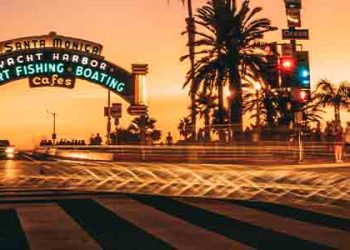 LA 카운티 일부 해안 물놀이 금지