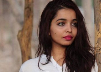 [이런 일도] 자신과 결혼하는 여대생..Sologamy 논란